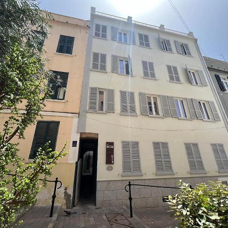 Apartamento 1Br Hidden Gem At The Nook Gibraltar Exterior foto