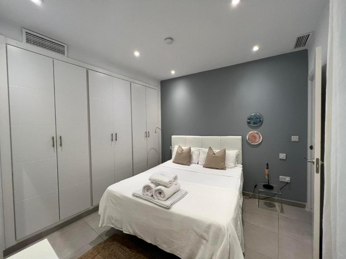 Apartamento 1Br Hidden Gem At The Nook Gibraltar Exterior foto